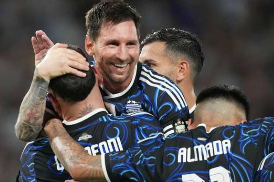 মেসি-আলভারেজের ঝড়, জাম্বিয়াকে উড়িয়ে দিল আর্জেন্টিনা