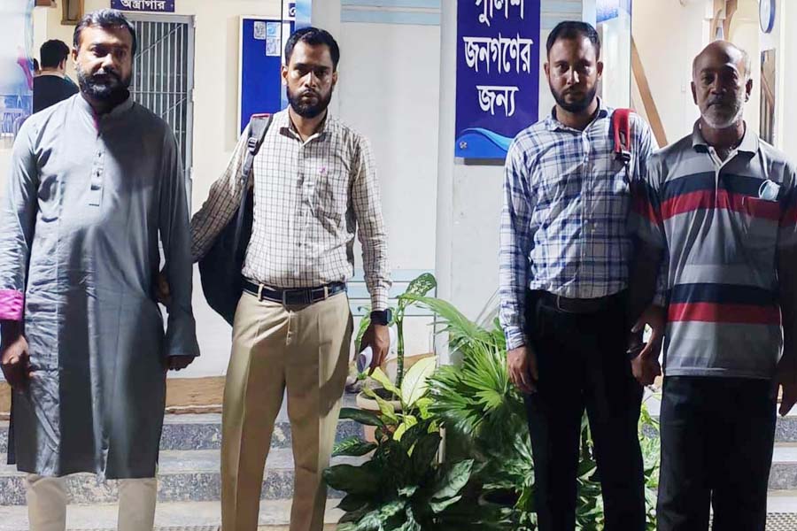 সাবেক মন্ত্রী জাবেদের অর্থপাচার এজেন্ট উৎপল-আজিজ গ্রেপ্তার