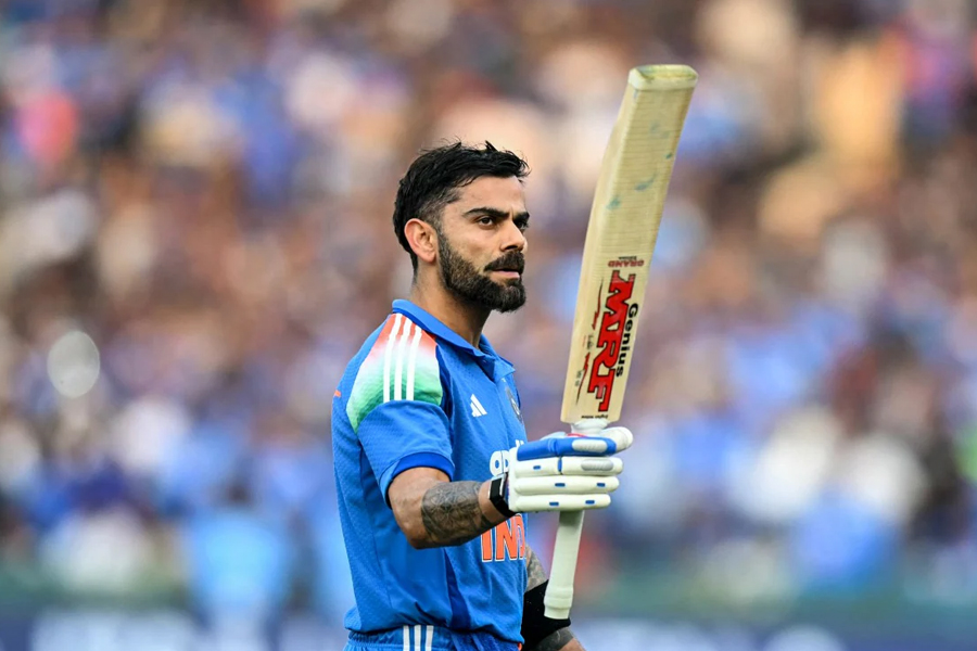 র‌্যাঙ্কিংয়ে বড় লাফ দিয়ে রোহিতের ঘাড়ে নিঃশ্বাস কোহলির