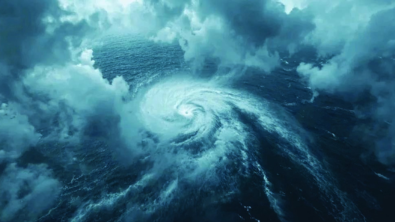 ঘূর্ণিঝড় মোন্থা: সমুদ্রবন্দর থেকে নামল সতর্কসংকেত