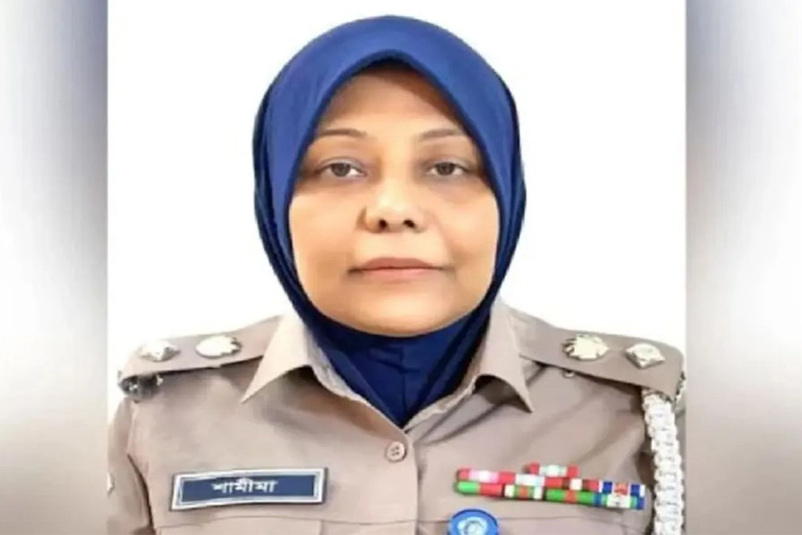 ঢাকা জেলায় এই প্রথম নারী এসপি