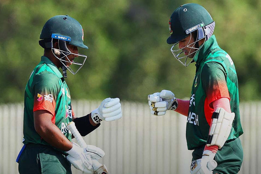 টানা দ্বিতীয় জয়ে সেমিফাইনালের পথে টাইগাররা