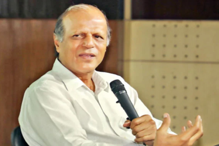 দক্ষিণ এশিয়ায় গণমাধ্যম একই সংকটে: ডন সম্পাদক জাফর