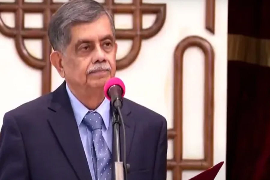 আন্দোলনরত শিক্ষকদের জন্য কঠোর বার্তা শিক্ষা উপদেষ্টার