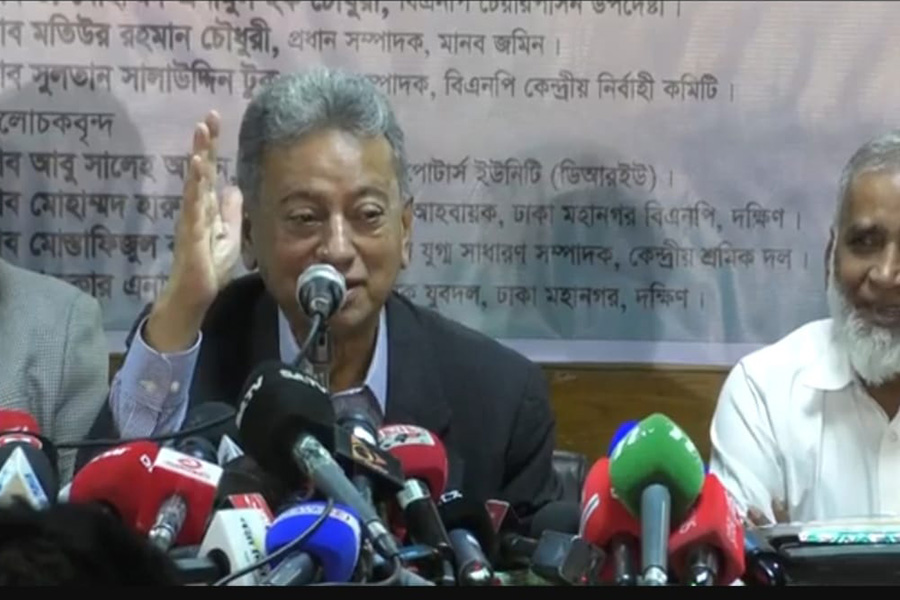 গণভোট নিয়ে বিএনপি উদারতা দেখিয়েছে : আমীর খসরু