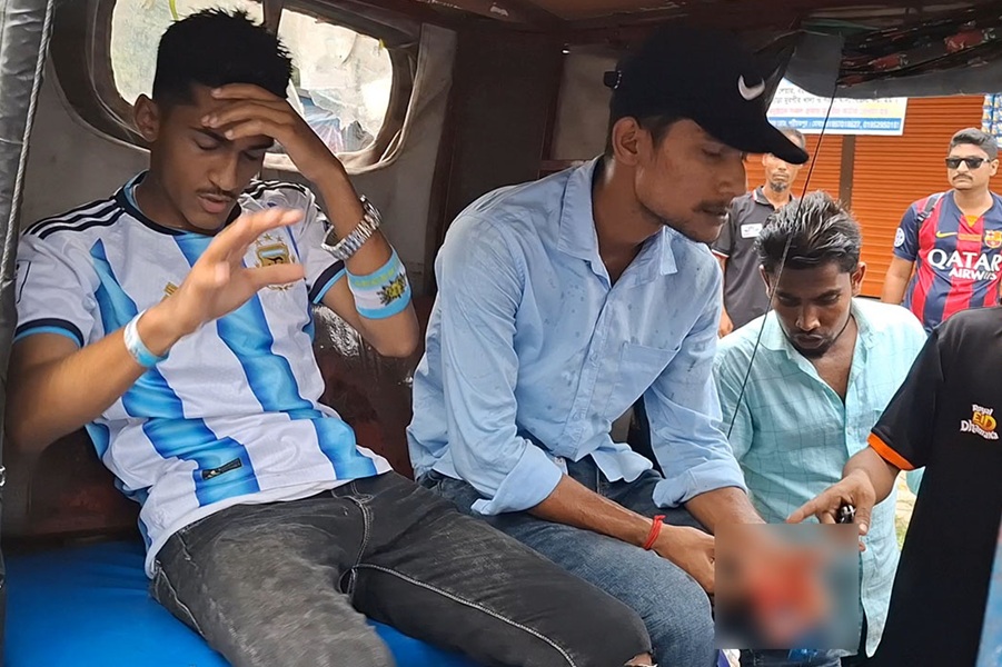 আর্জেন্টিনা সমর্থকদের উচ্ছৃঙ্খলতা, পথচারীসহ আহত ৪