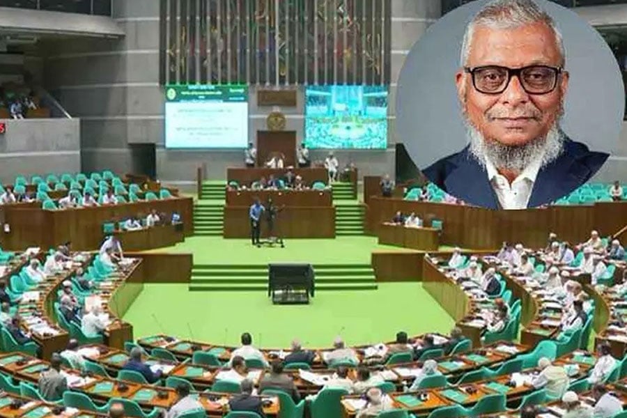সংসদে প্রবাসীকল্যাণমন্ত্রী