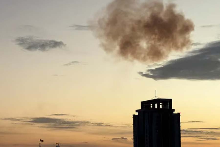 বাহরাইনে ড্রোন হামলায় ৩২ জন আহত