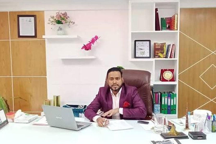 বিটিএল গ্রুপের সিইও গ্রেপ্তার, যার ফাঁদে পা দিলে সম্পত্তি হাওয়া হয়ে যায়