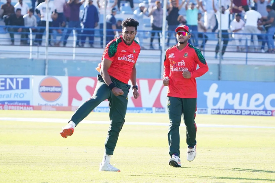 ভারতকে হারিয়ে ফাইনালে বাংলাদেশ