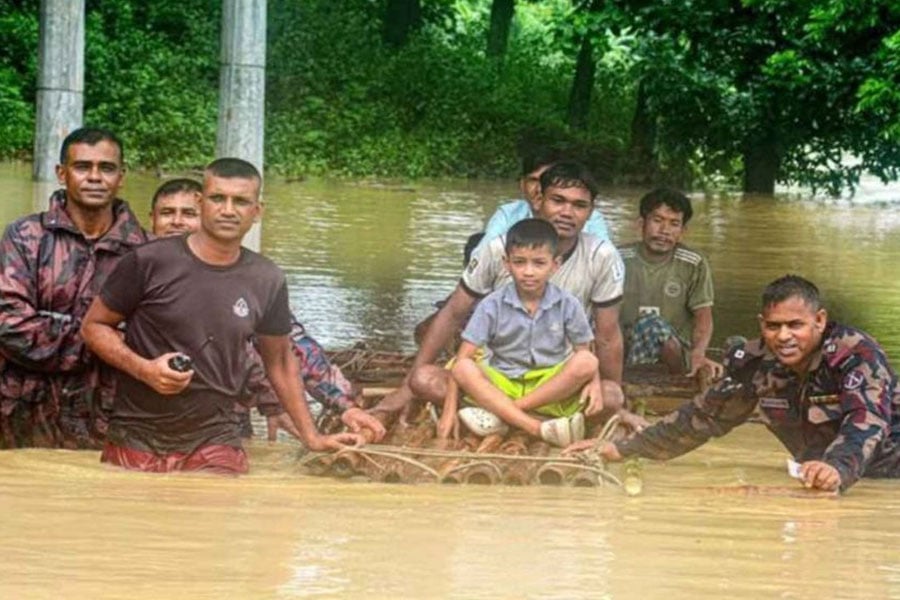 বন্যাকবলিত ১১ জেলায় বিজিবি মোতায়েন