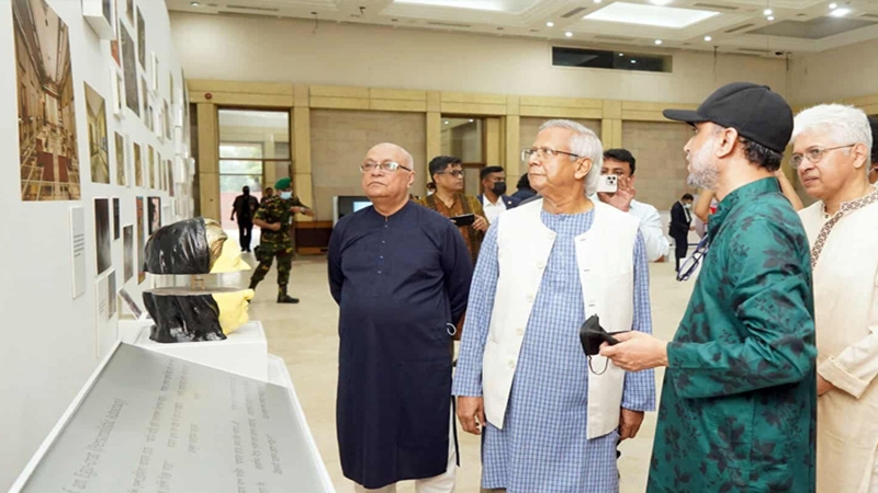 জুলাই স্মৃতি জাদুঘরের অগ্রগতি পরিদর্শন করলেন প্রধান উপদেষ্টা