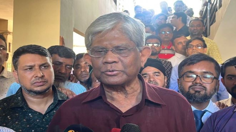 ব্যাংকে জমাকৃত টাকা ফেরত দিতে সরকার অঙ্গীকারবদ্ধ: অর্থ উপদেষ্টা