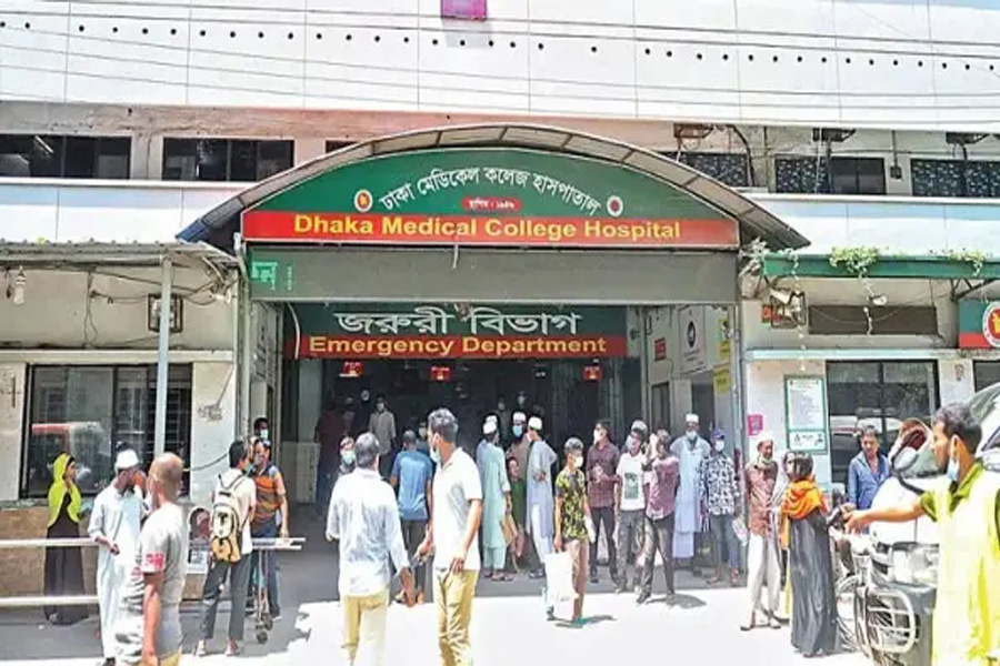 রাজধানীতে বৃষ্টির পানিতে বিদ্যুতের ছেঁড়া তার, ব্যবসায়ীর মৃত্যু