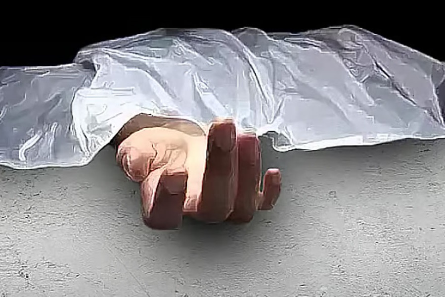 গাছের সঙ্গে বাঁধা মরদেহ, পায়ের কাছে পড়ে ছিল মাথা