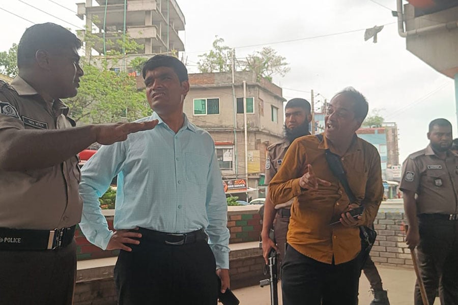জুরাইন-শ্যামপুরে ডিএসসিসির উচ্ছেদ অভিযান