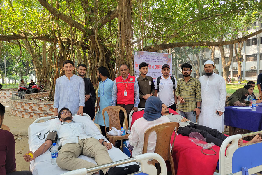 প্রয়াত ইবি ছাত্রী শান্তার স্মরণে রক্তদান কর্মসূচি