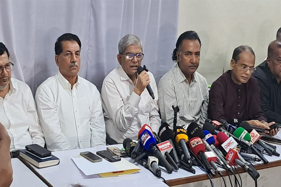 দেশে শত্রুরা আবারও মাথা তুলে দাঁড়ানোর চেষ্টা করছে : ফখরুল