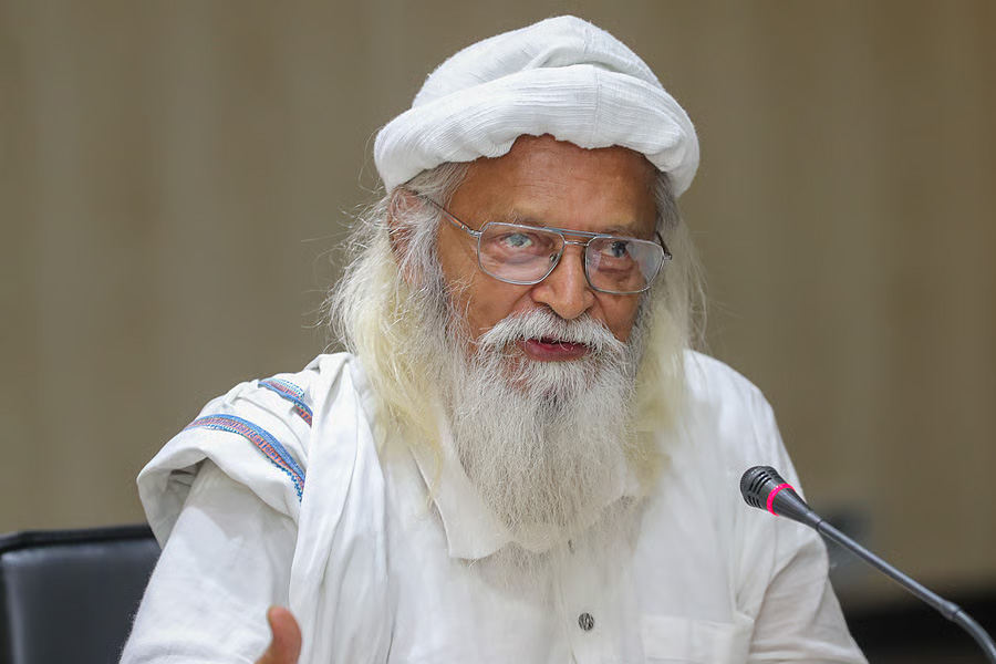 সরকার আমাদের প্রতিবাদ কর্ণপাত করছে না : ফরহাদ মজহার