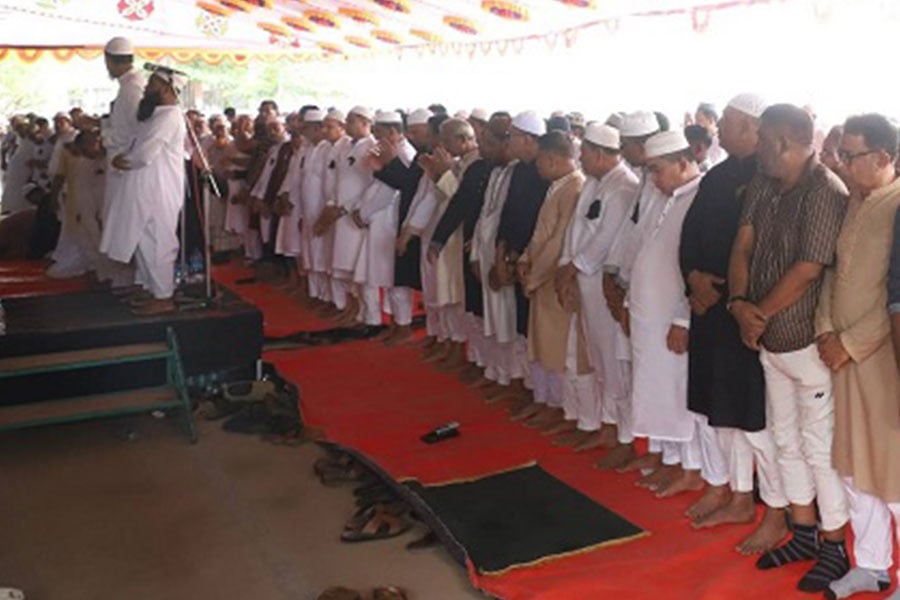 সাবেক প্রতিমন্ত্রী হারুন আল রশীদের দাফন সম্পন্ন, সর্বস্তরের শ্রদ্ধা