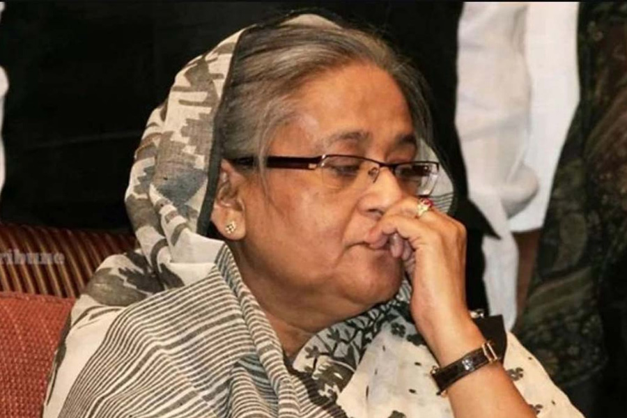 জেল থেকে সন্ধ্যার পর কোথায় যেতেন শেখ হাসিনা?