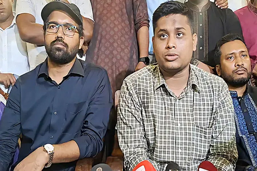 নির্বাচন কমিশন ভাগাভাগি হয়ে গেছে : হাসনাত