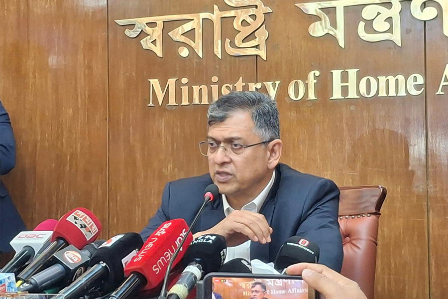 পুলিশ কমিশন গঠনের পরিকল্পনা করছে সরকার: স্বরাষ্ট্রমন্ত্রী
