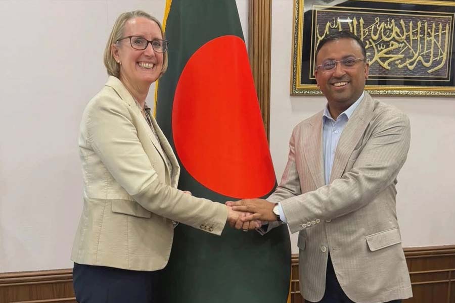 প্রধানমন্ত্রীর পররাষ্ট্র উপদেষ্টার সঙ্গে ব্রিটিশ হাইকমিশনারের বৈঠক