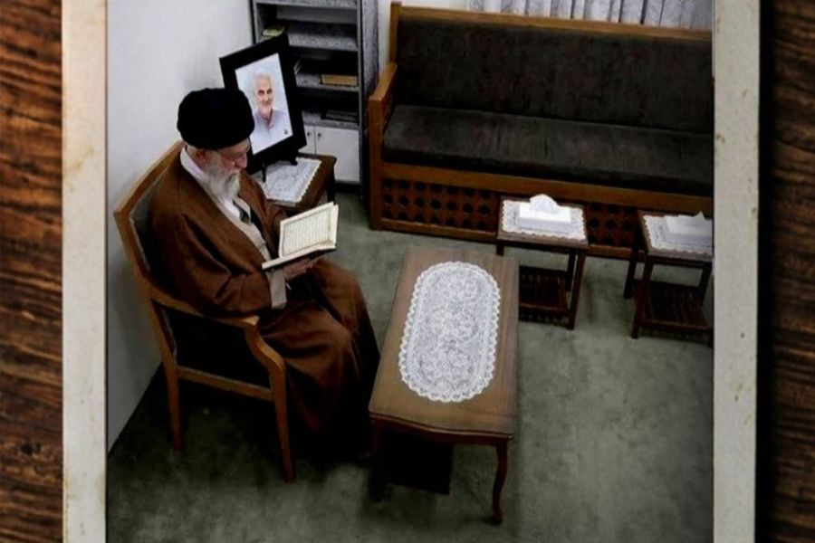 আয়াতুল্লাহ খামেনির শেষ ছবি প্রকাশ, কী আছে এতে?