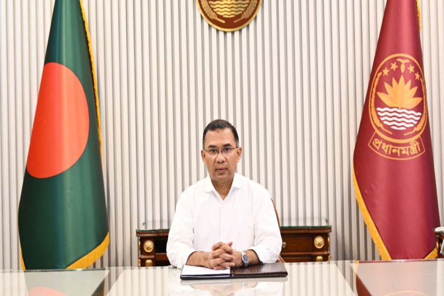 দেশব্যাপী এক লাখ স্বাস্থ্যকর্মী নিয়োগের ঘোষণা প্রধানমন্ত্রীর