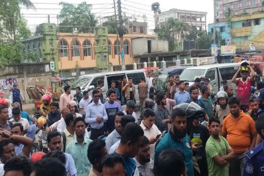 ভাড়া বাসায় নারীর গলাকাটা মরদেহ উদ্ধার