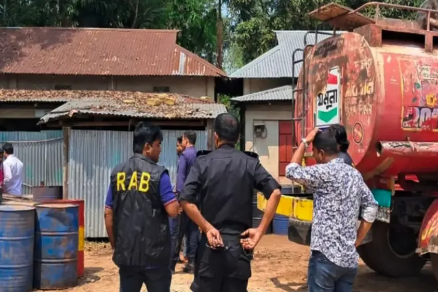 শ্রীমঙ্গলে অবৈধ তেল মজুত, দুই ব্যবসায়ীকে জরিমানা