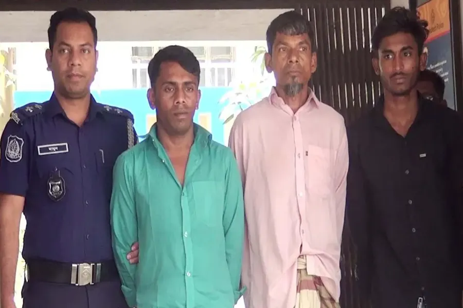 এসপির নামে হোয়াটসঅ্যাপে ঈদের সম্মানী দাবি, গ্রেপ্তার ৩