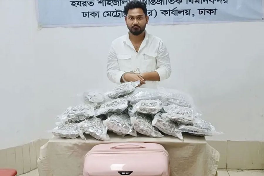 শাহজালালে উন্নত জাতের গাঁজাসহ ভারতীয় গ্রেপ্তার