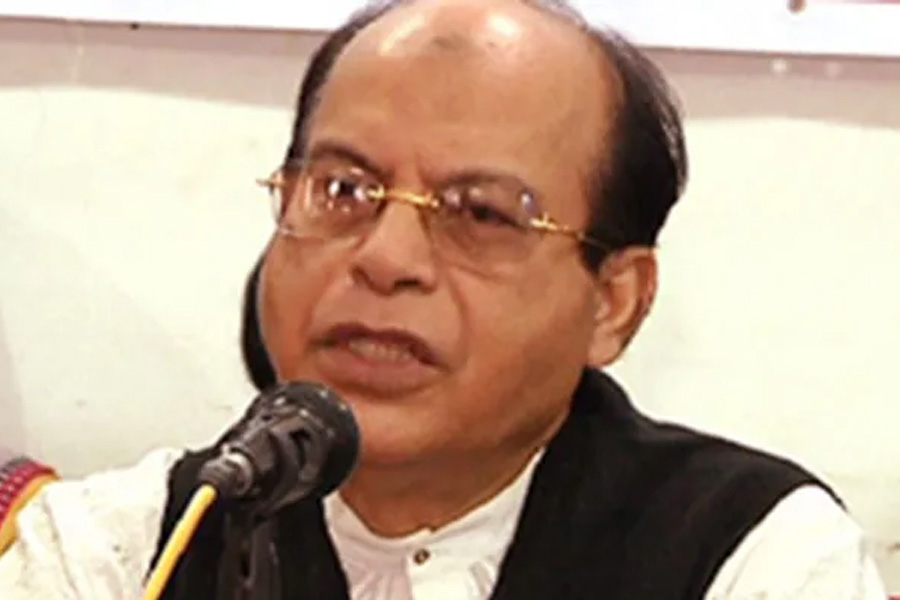 বিমানবন্দর থেকে সাংবাদিক ইকবাল সোবহান চৌধুরীকে ফেরত পাঠালো পুলিশ