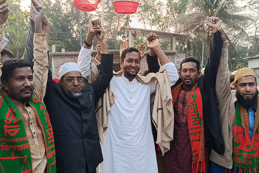 গণঅধিকার পরিষদের কেন্দ্রীয় নেতাসহ অর্ধশতাধিক নেতা-কর্মীর জামায়াতে যোগদান