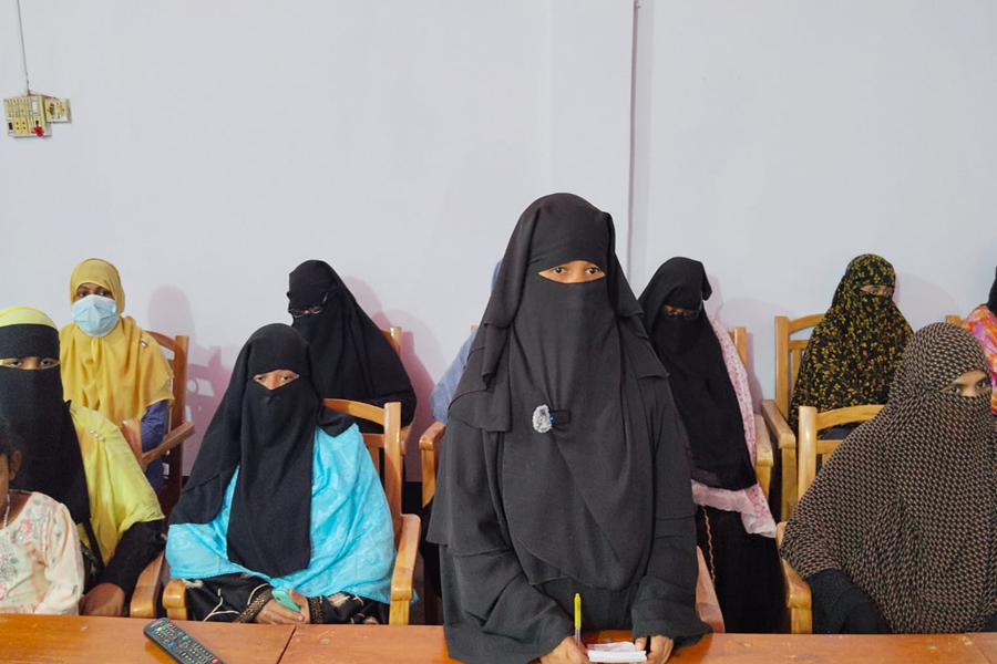 রাজাপুরে জামায়াত প্রার্থীর প্রচারে বাধার অভিযোগে সংবাদ সম্মেলন