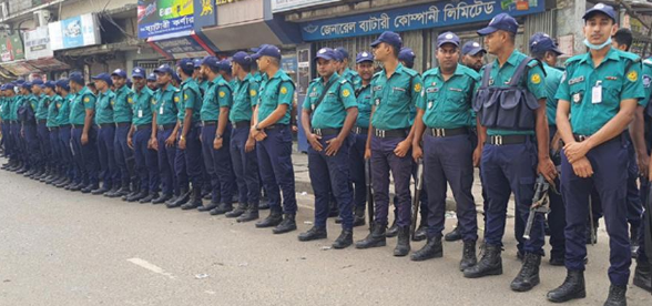 জাতীয় পার্টির অফিসে কড়া পুলিশী নিরাপত্তা, নেই উত্তাপ