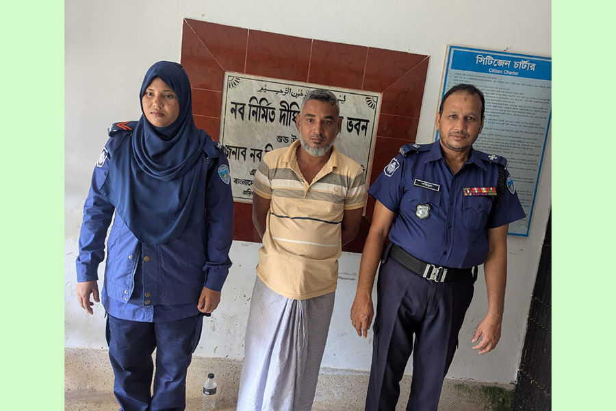দীঘিনালায় শিক্ষার্থীকে শ্লীলতাহানির অভিযোগে আটক ১