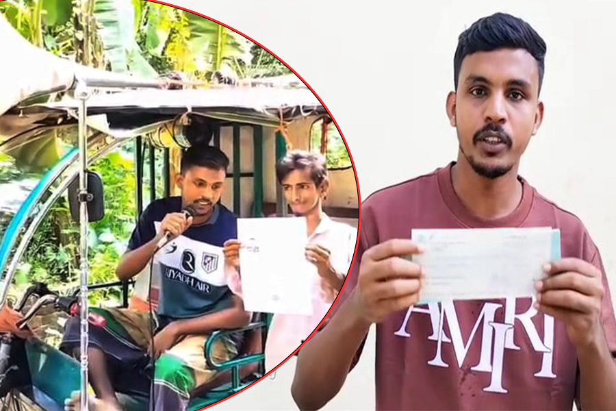 মাইক ভাড়া করে গালাগাল করে পেলেন  ২ লক্ষ টাকা