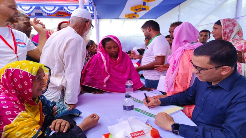 কুমারখালীতে দুই হাজার মানুষ পেলেন বিনামূল্যে চিকিৎসা ও ওষুধ