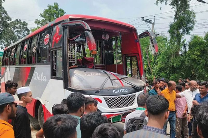 ঈদের সকালে গোপালগঞ্জে মর্মান্তিক দুর্ঘটনা, নিহত ৫
