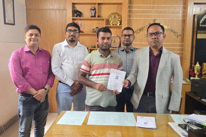 মধুপুরে শনিবার থেকে ফুয়েল কার্ড ছাড়া মিলবে না জ্বালানি