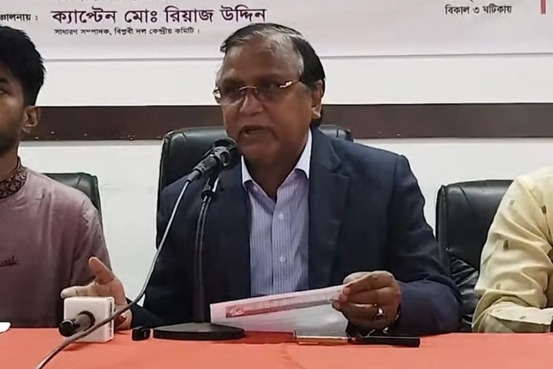 ডেঙ্গু-চিকুনগুনিয়া প্রতিরোধে সচেতন হওয়ার আহ্বান ডিএসসিসি প্রশাসকের