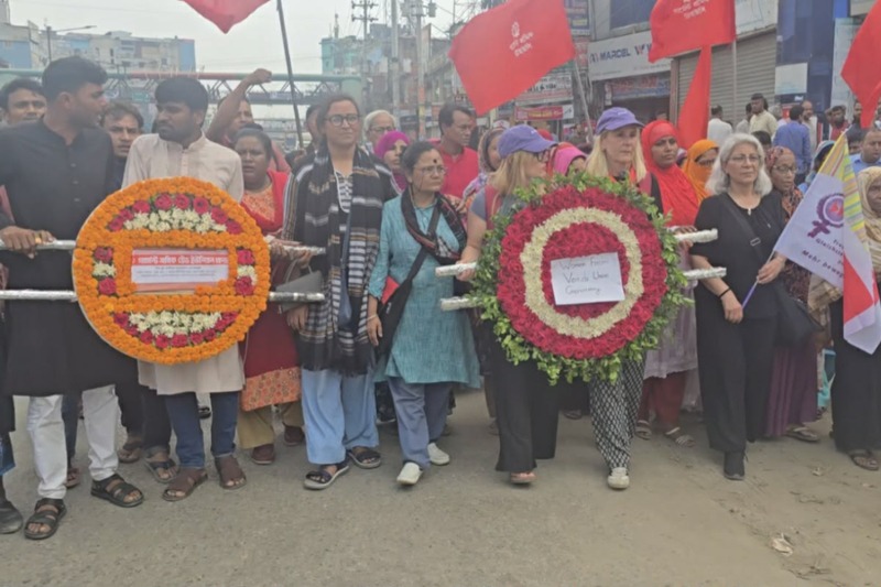 স্বজনের হাতে ফুল, চোখে জল, কণ্ঠে বিচারের দাবি