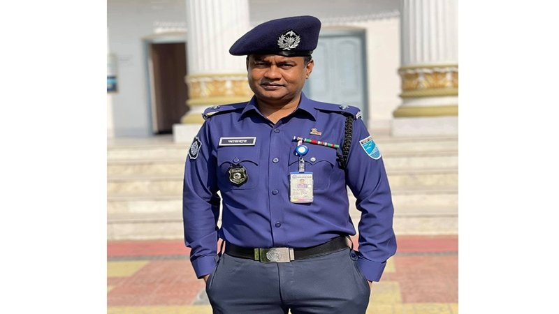 যোগদানের ২৩ দিনের মাথায় শিবচর থানার ওসি ক্লোজড