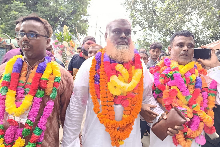 শ্রীপুরের নাকোল ইউনিয়ন বিএনপির ভোট গ্রহণ