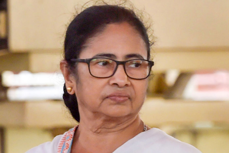 মমতার বাড়িতে সিআইডি