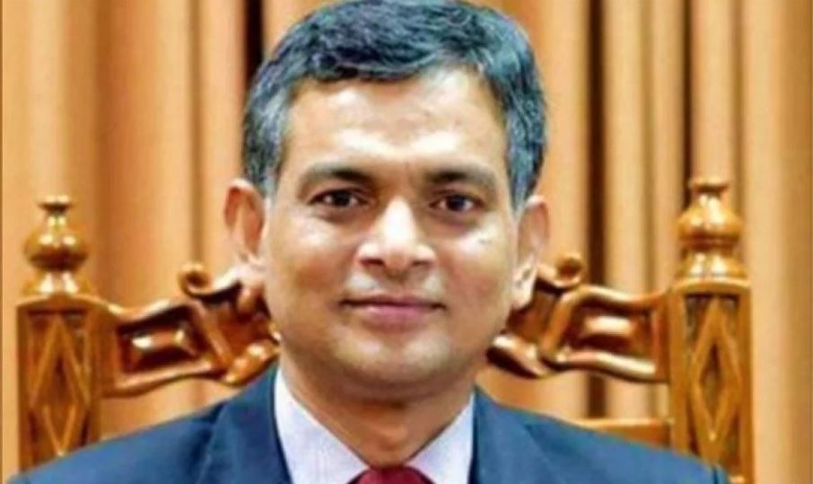 পদত্যাগ করলেন ট্যারিফ কমিশনের চেয়ারম্যান মইনুল খান