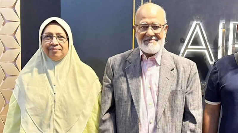 চিকিৎসার জন্য লন্ডন গেলেন খন্দকার মোশাররফ